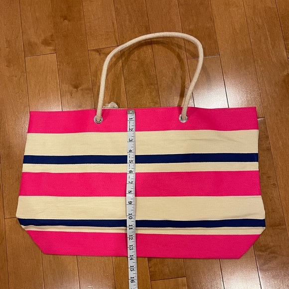 NWT Cabana Stripe Travel Duffle DSW in XL - Picture 6 of 9
